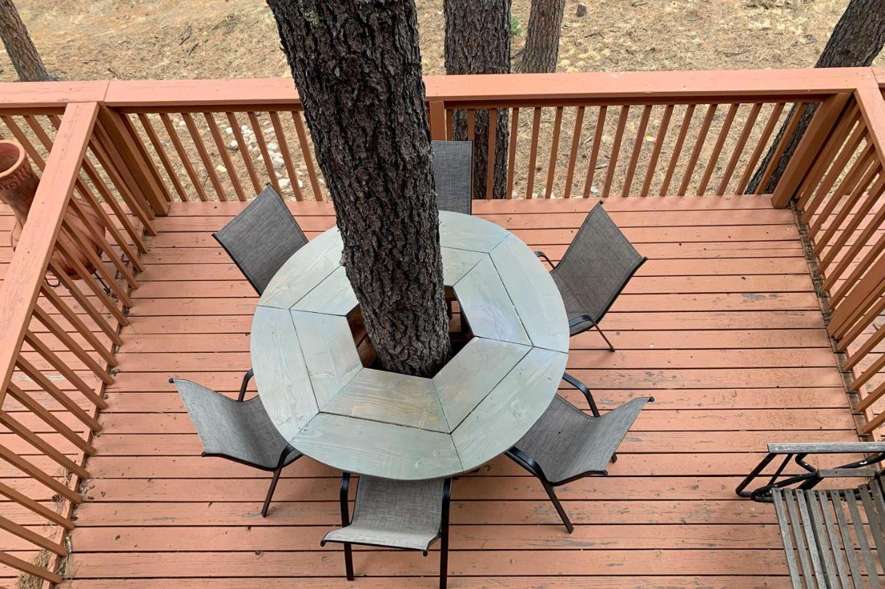 Forested Ruidoso Condo With Deck And Fireplace! エクステリア 写真
